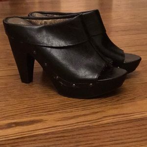 Women's shoes